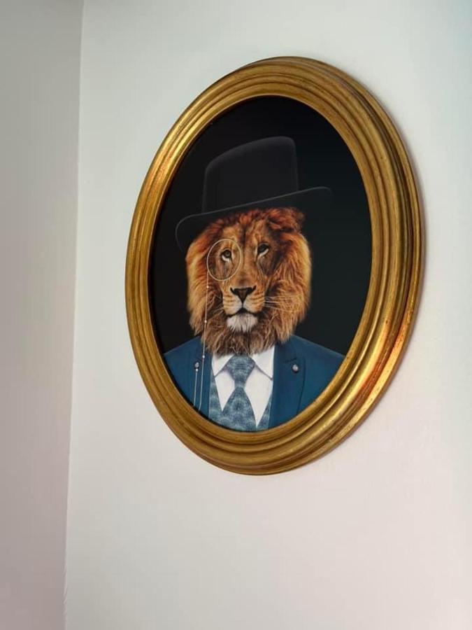 Le relais d'Eugènie en hyper centre-ville Compiègne Extérieur photo